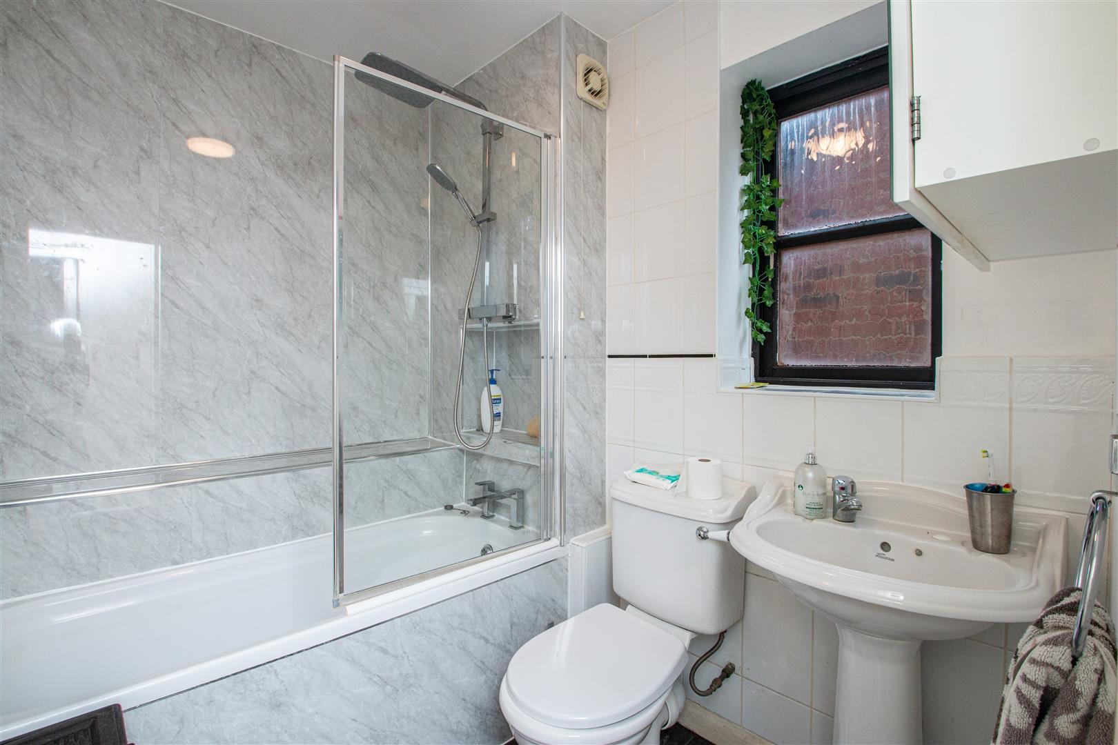 Upperwood Close, Shenley Brook End, Milton Keynes